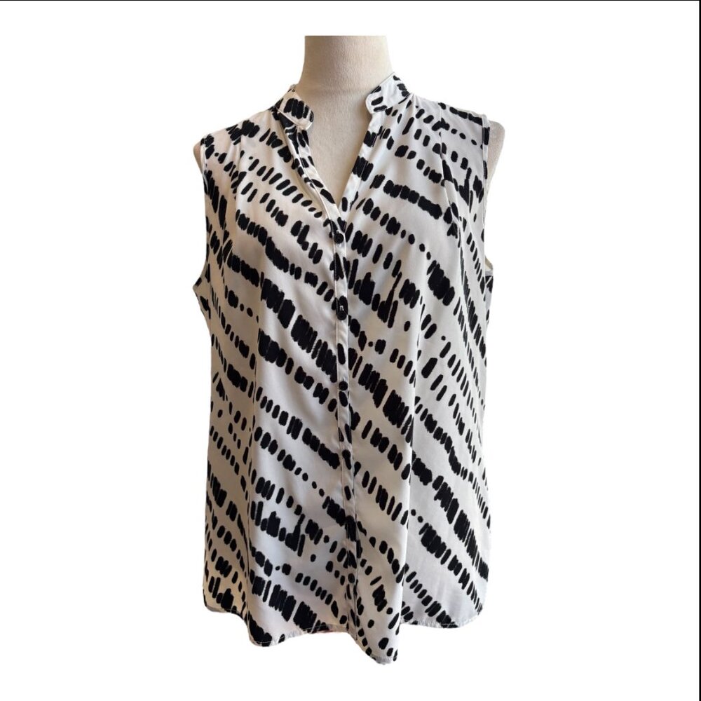 Liz Claiborne Sleeveless Blouse - Size L (237-1)